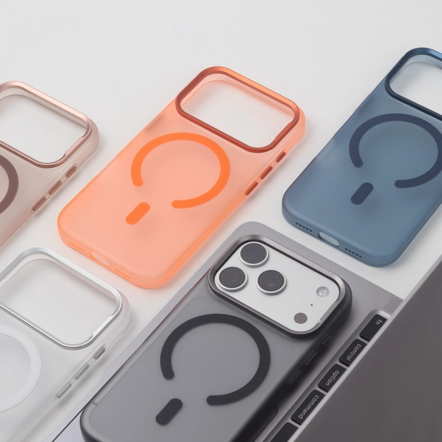 Frosted Magnetic Suction Suitable For 17promax Phone Case PC Skin Feeling Drop-resistant